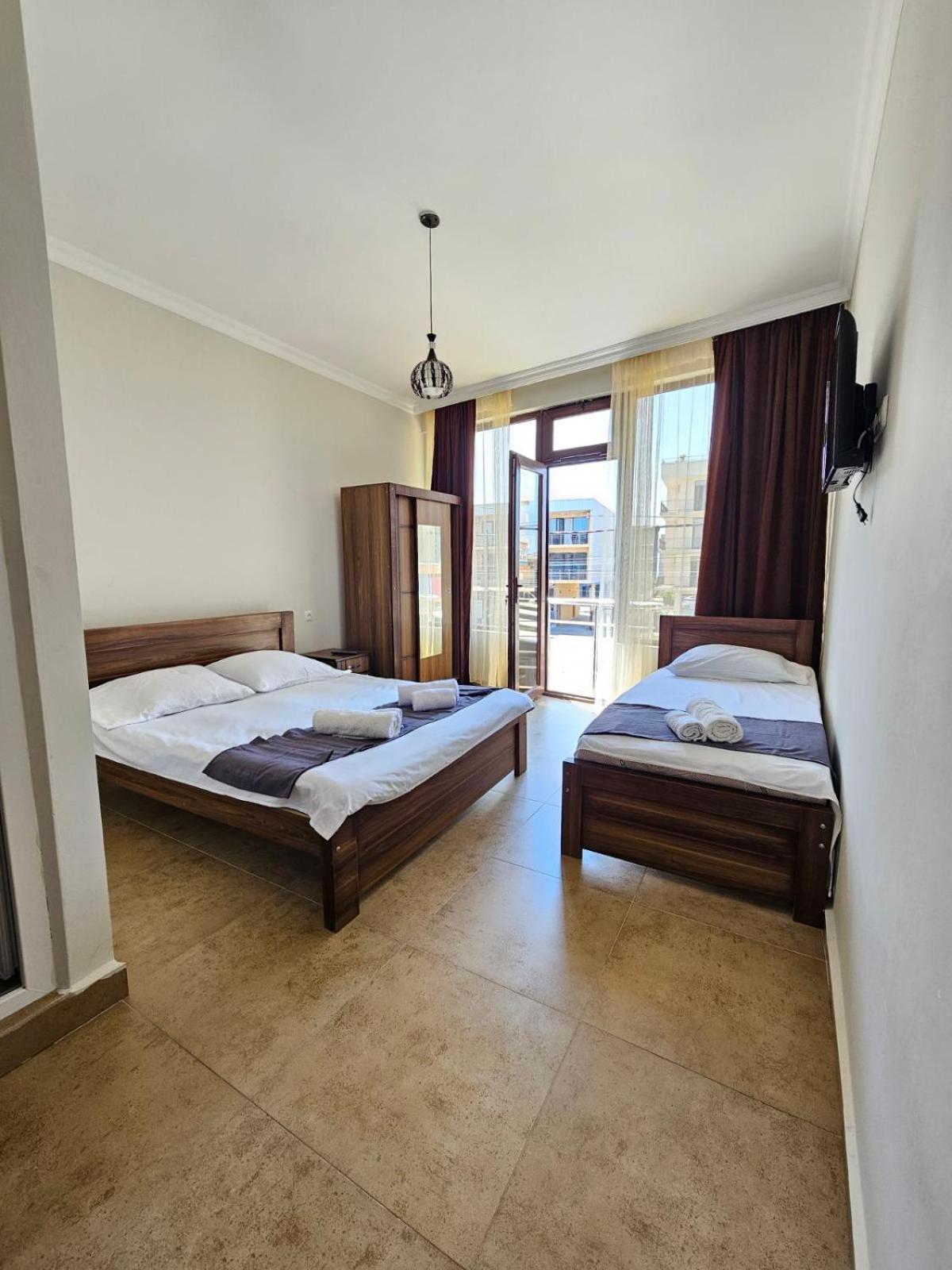 Guest House Gio Kobuleti Εξωτερικό φωτογραφία