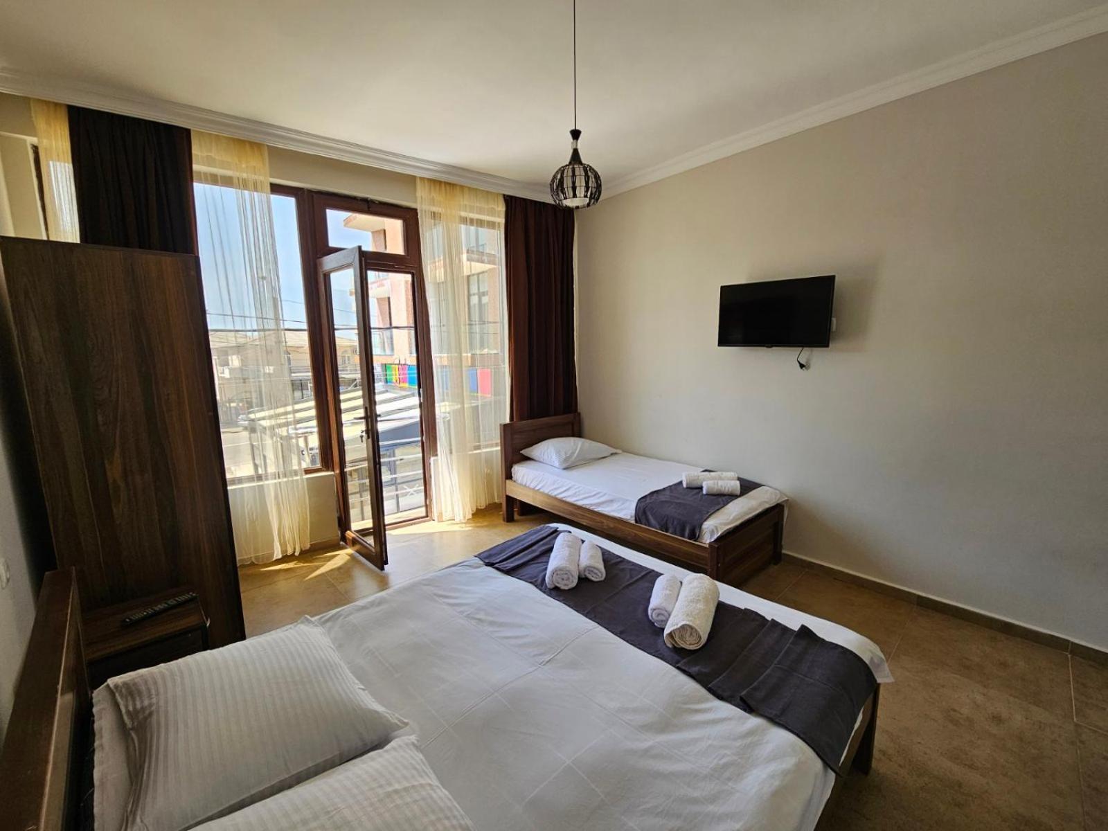 Guest House Gio Kobuleti Εξωτερικό φωτογραφία